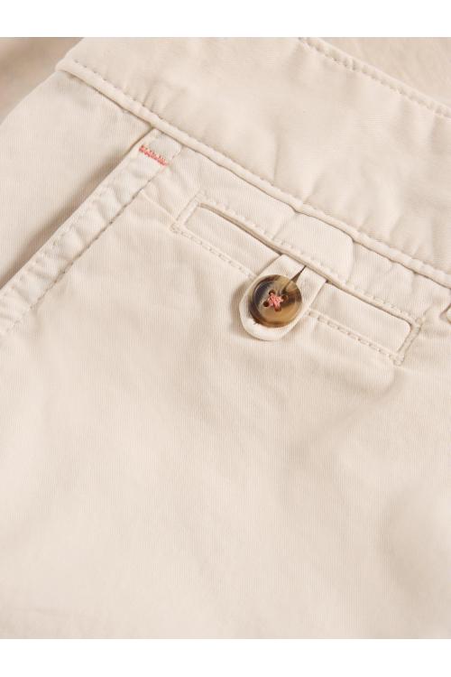 White Stuff Womens Hayley Organic Chino Short  in NAT_WHITE Art WS443441