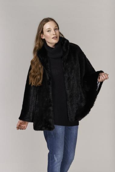 Unreal Fur URF8600255-BLK - Embrace Me Cape Black